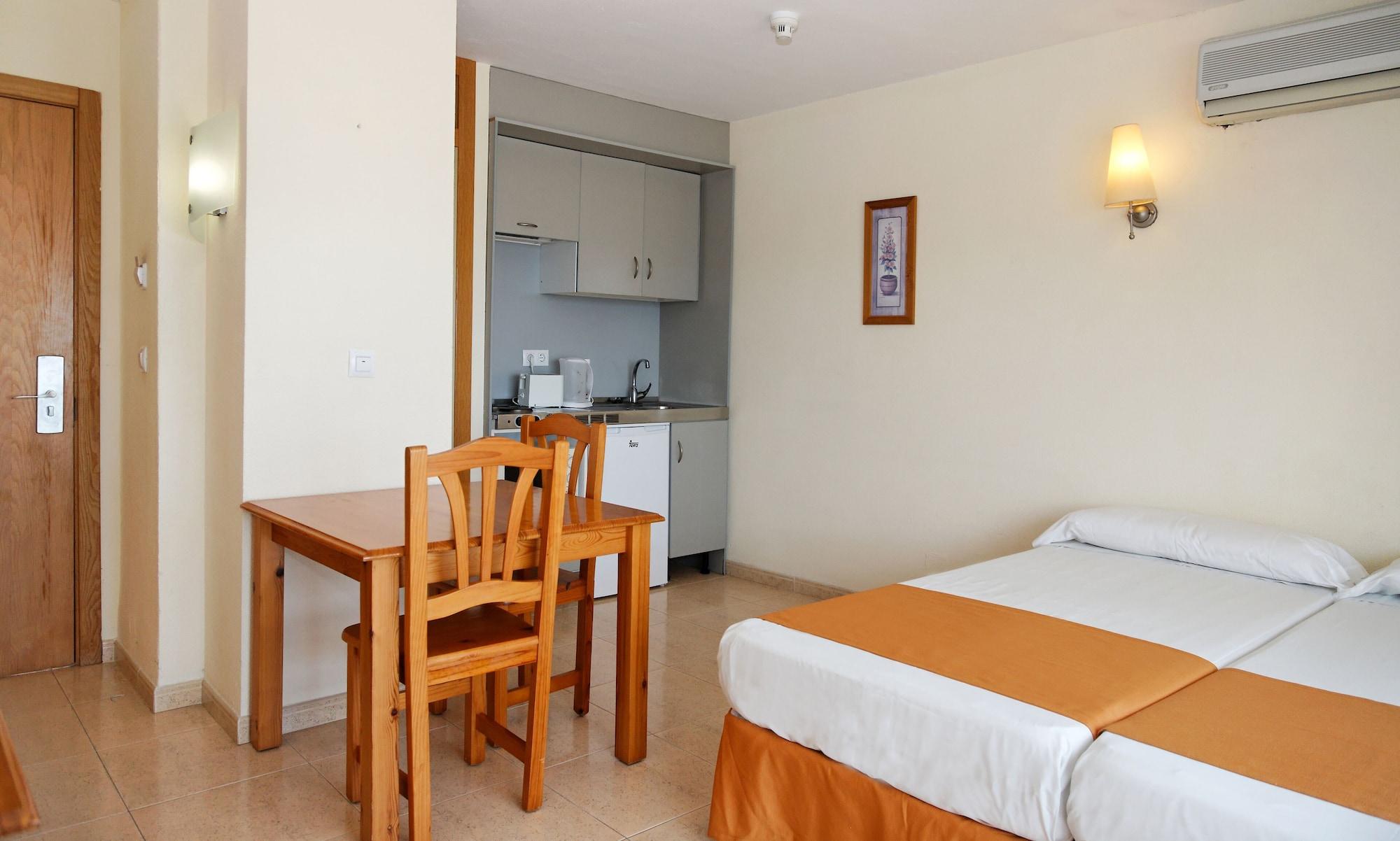 Apart-hotel Reco Des Sol Sant Antoni de Portmany