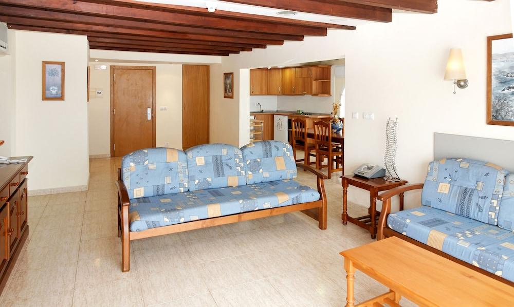 Aparthotel Reco Des Sol 3*
